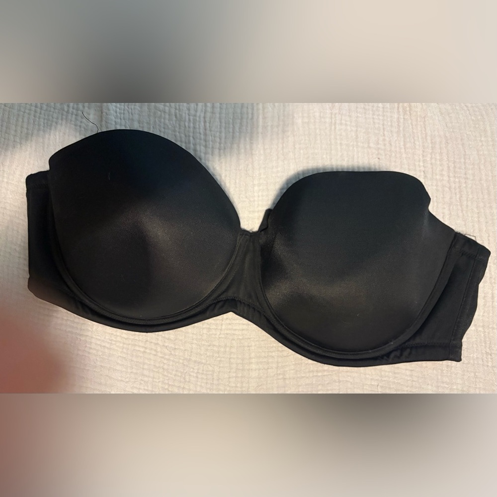 Lane Bryant Cacique Black 42E (42DD) Strapless Lined Underwired Bra